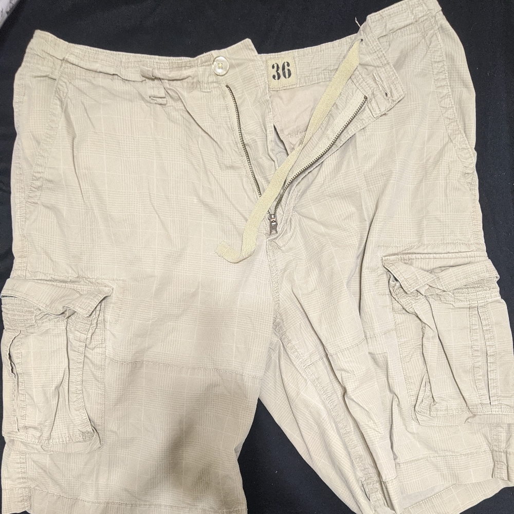 Champs cargo shorts sz 36